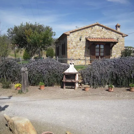 Agriturismo Poderuccio Farm stay *